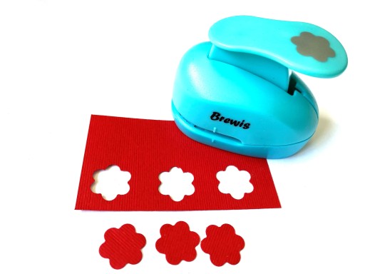 DEKORATÍVNY PUNČOVAČ KVETOV 1,6cm (d16-27)zápar