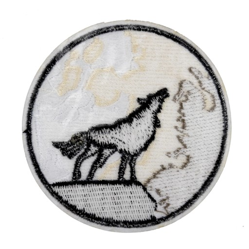 IRON-ON Thermo Patch Wolf on the Hill