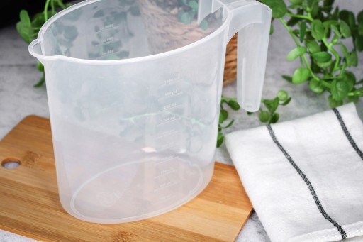 Kuchynská odmerka, džbán s váhou, oválny pohár, 1L