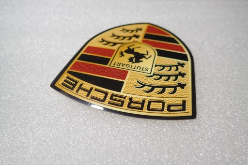 NÁLEPKA S LOGOM PORSCHE 7,5 x 9,6 cm