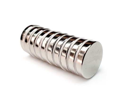 NEODYMOVÉ MAGNETY 3x2 mm 10 kusov
