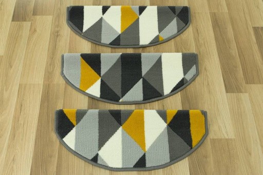 ŽLTOSÉ POKRÝVKY NA SCHODY TROJUHOLNÍKOVÉ KOBERCE 60 cm x 24 cm + 3 cm