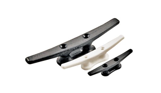 PVC CLEAT 110MM ČIERNA