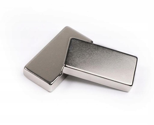 NEODYMOVÝ MAGNET NEODYMOVÝ MAGNET 10x4x1mm 10 KS