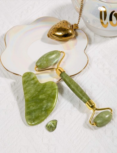 ROLLER MASSAGER pravý nefritový kameň na tvár + sada GUA SHA