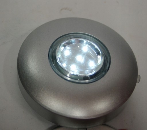 Solárna lampa Conrad, súmrakový senzor, magnet