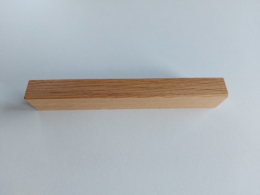 Drevená nábytková úchytka, kužeľ, dĺžka 160 mm
