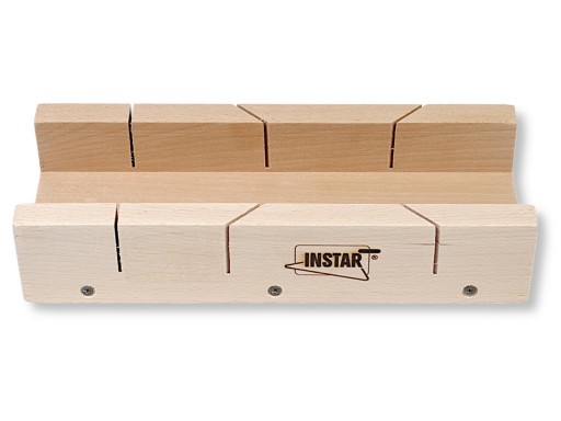 INSTAR - DREVENÝ POKOSOVÝ BOX NA REZANIE 300x80 MM UHEL 45 - 90 STUPŇOV