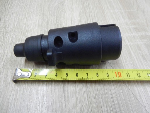 Zástrčka prívesu Príves plastový 7 PIN 12V
