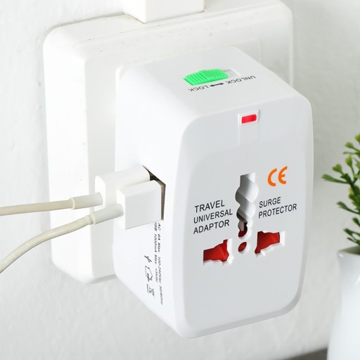 SIEŤOVÝ ADAPTÉR CESTOVNÝ ADAPTÉR EÚ USA UK
