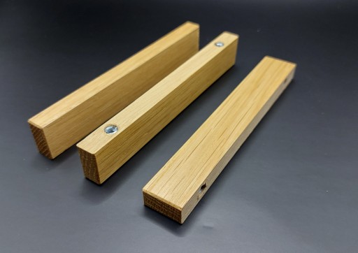 Dubová nábytková úchytka, dĺžka 160mm, rozteč 128mm