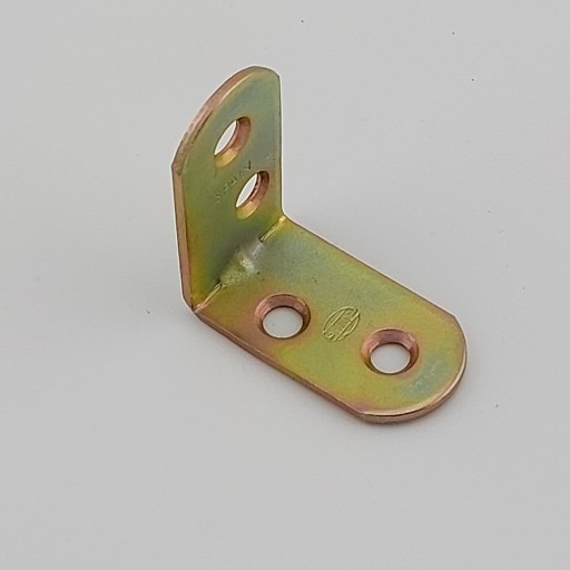 UHOLNÍK NÁBYTKU, SPOJKA NA DOSKU, PODPORKA POLICE, PEVNÝ KOV 30mm x 30mm