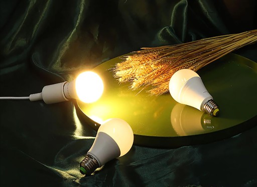 E27 A60 LED žiarovka 10W 1000lm 3 FARBY LEDLUX