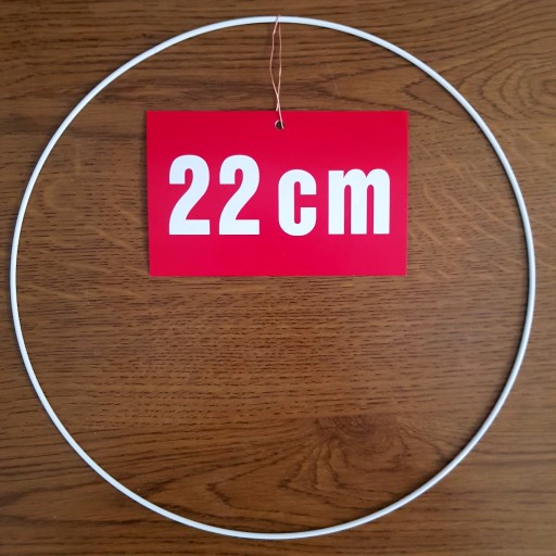 MACRAME obruč, BIELÝ KOVOVÝ RÁM, LAPAČ SNOV, ZÁKLAD NA ŠATY, 22CM
