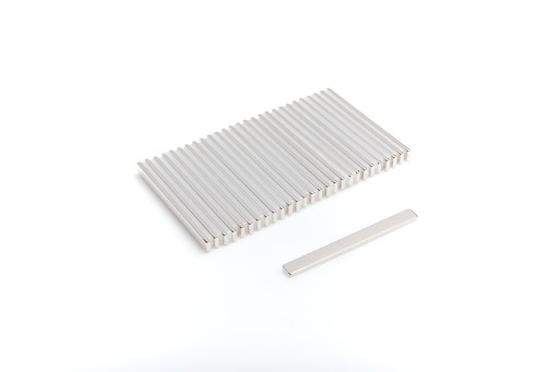Neodymový tanierový magnet MPŁ 50x5x1,6 N38