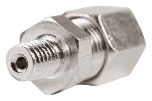 KONEKTOR, PRIAMY SKRUTKOVACI SPOJ M 8x1 fi 6 mm