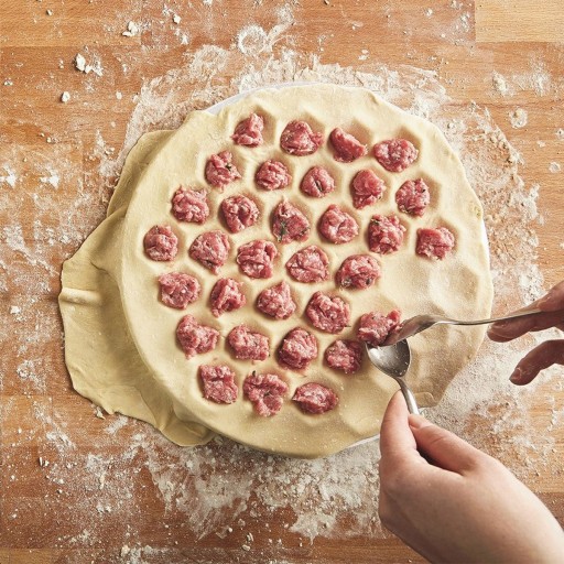 FORMA 20CM KRAJÁČ KNEDLÍ S 19 KUSMI PIROGOV
