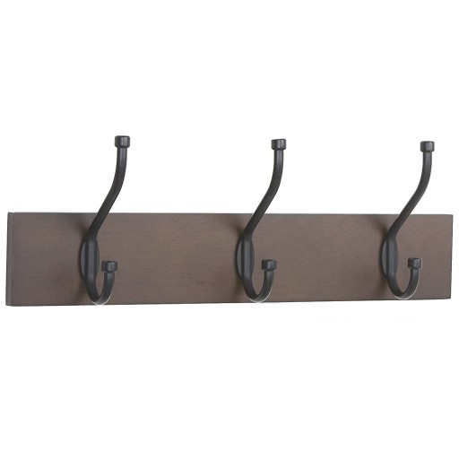 AMAZON BASICS DREVENÝ VEŠIAK 3 HÁČIKY 34 CM