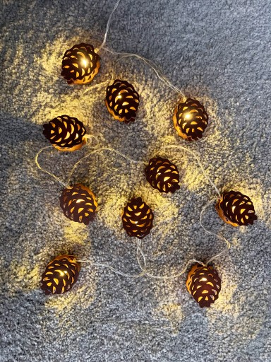 Teplé LED girlandové šišky, 10 ks