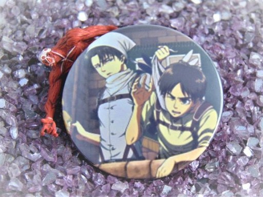 Shingeki no Kyojin Levi a Eren pin 58 mm
