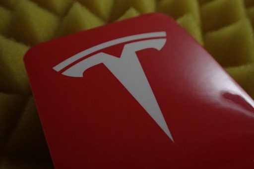 NÁLEPKA TESLA NÁLEPKA 5 x 7,2 cm