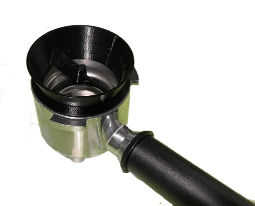 Lievik s dávkovačom kávy pre kávovary DELONGHI