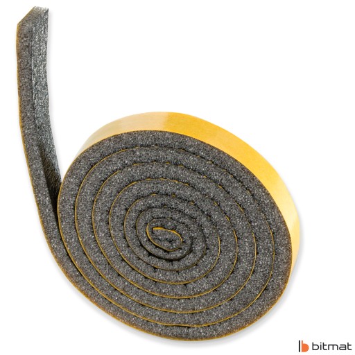 Samolepiace tesnenie na dvere, okná, penová protiprievanová izolácia, 0,5 cm