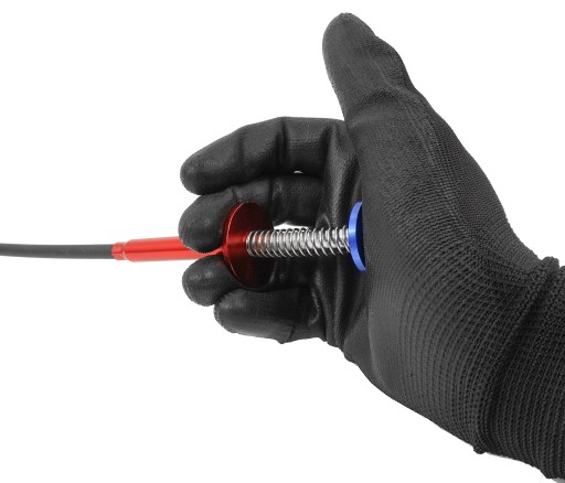 MAGNETICKÝ UCHOVÁVAČ, FLEXIBILNÁ KLAPA, ZÁSTRČKA DIELENSKEJ SKRUTKY S MAGNETOM