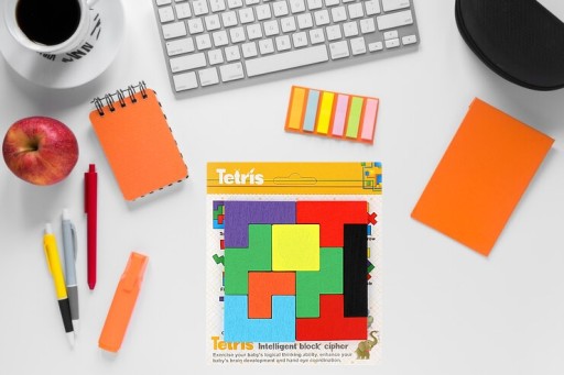 V3 MALÝ TETRIS DREVENÝ LOGICKÝ HRANÝ BLOK PRE DETI