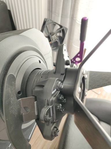 Adaptér Thrustmaster (T300, T500, T300 RS, TX)