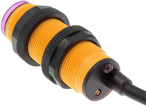 Vzdialenosť snímača priblíženia E18-D80NK 5-80cm