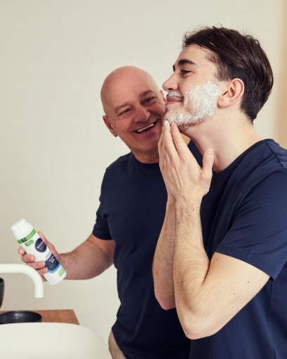NIVEA MEN SENSITIVE Gél na holenie pre mužov, jemný a upokojujúci, 200 ml