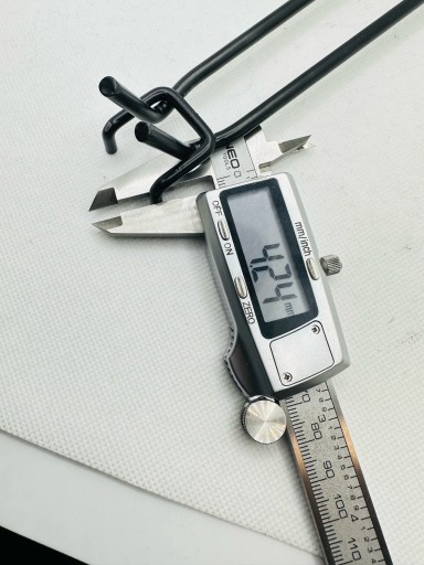 ZÁVĚSNÝ HÁK POLIČNÝ HÁK ČIERNA 230MM 4,2MM