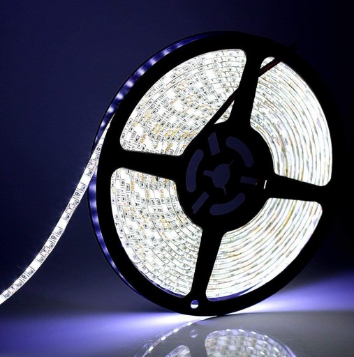 VODEODOLNÝ RGB SMD LED PÁS 5M STUDENÝ BIELY DIAĽKOVÝ OVLÁDAČ PRE KNIHOVNICE POLICE SKRIŇKA