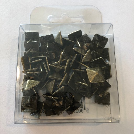 GOMBÍKY NA ČALÚNENIE mosadzné špendlíky 12 mm - 50 ks