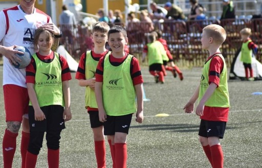 Tréningová fixka žlté seniorské tričko