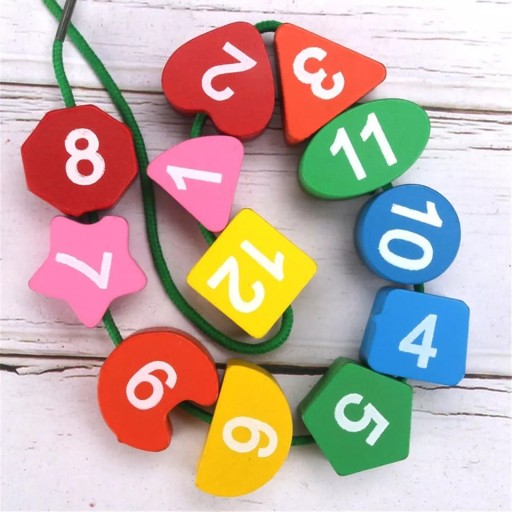DREVENÝ TRIEDIČ PUZZLE HODINKY + KORÁLKY 2v1