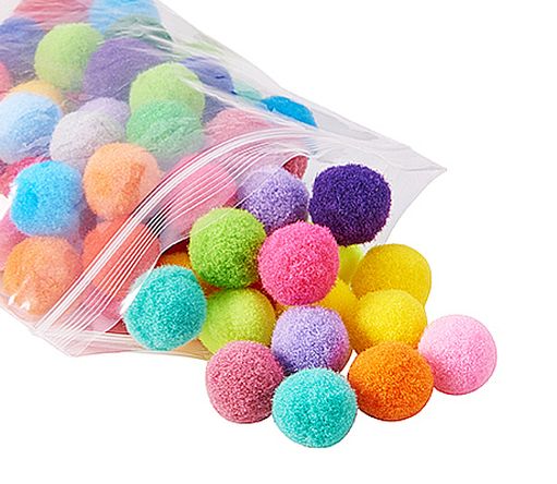 DEKORATÍVNE POMPÓMY 1CM 30 KS MIX BAMBUĽKY FAREBNÉ GULIČKY