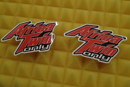 NÁLEPKA HONDA AFRICA TWIN ONLY STICKER x2 7,1 x 4,5 cm