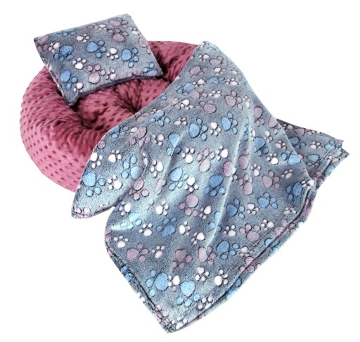 LuxTextil LÁTKOVÉ PLETENÉ FLEECE HRUBÉ VZORY šírka 160 cm, 300g ŠEDÉ NOHY