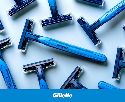 GILLETTE BLUE II PLUS holiaci strojček 1 KS.