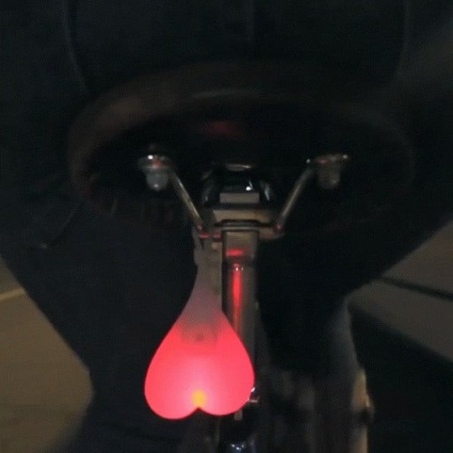 BICYKLOVÁ LAMPA SRDCE VAJÍČKA SILIKÓNOVÁ LED zadná