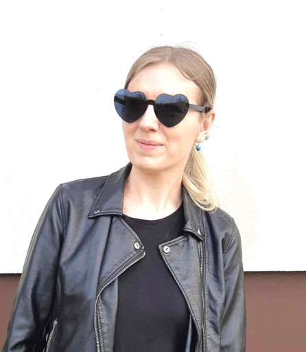 Slnečné okuliare v tvare SRDCE na párty s čiernym srdcom