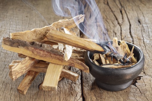 PALO SANTO KADIDLO + SÚPRAVA BUNDLE BIELEJ ŠALVI