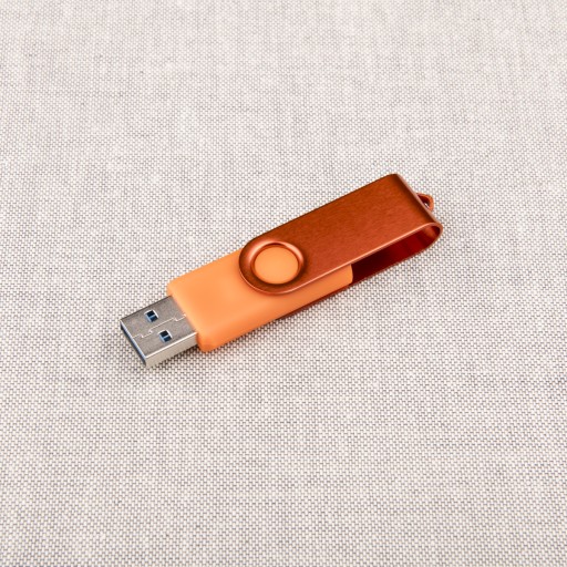 rôzne farby USB MEMORY 32GB USB 2.0 FLASH TWISTER