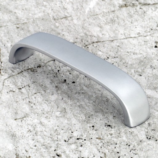 ÚCHYTKA NÁBYTKU KUCHYŇSKÁ SKRIŇKA ÚCHYTKA ZÁSUVKA ÚCHYTKA MATNÁ CHROM. 96MM