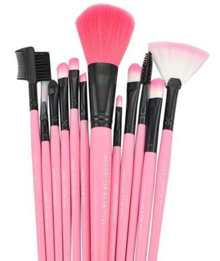 SADA PROFESIONÁLNYCH ŠTETEC NA MAKEUP 12 KS