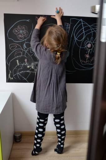 KRIEDOVÁ TABUĽKA SAMOLEPIACA S'COOL fólia 100 x 60 cm ZADARMO SADA kriedy