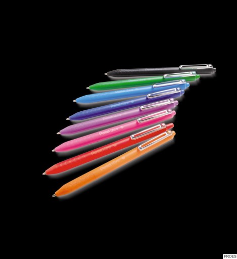 0,7mm guľôčkové pero iZee čierne BX467-A PENTEL