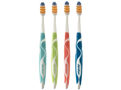 Jordan manuálna stredná zubná kefka